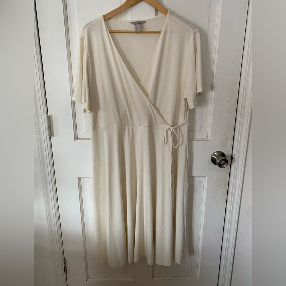 H&M Cream Wrap Dress XL
